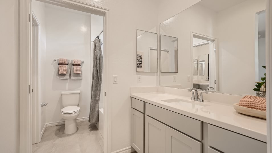 Evan Bathroom 2