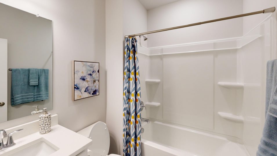 Princeton II Bathroom 3