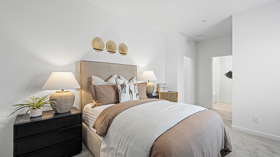 2770 Alice Bed4 3of4 F2 Base2