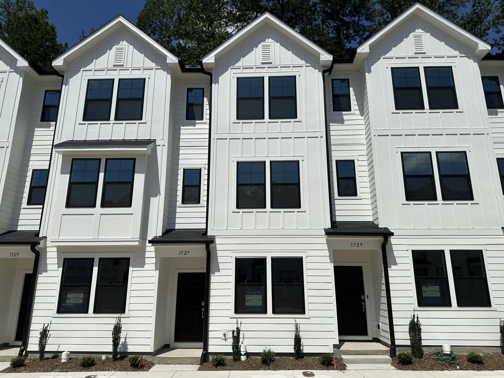 Crescent Townes Savannah Front 1of1