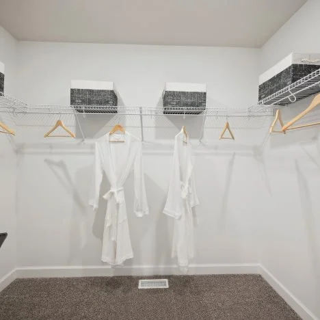 Cascade Owners Walk in Closet