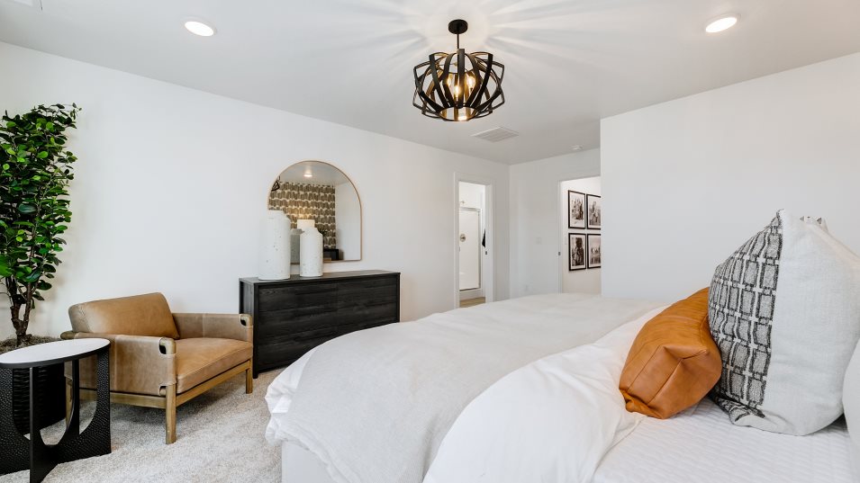 Plan 1870 Owner's Suite Bedroom