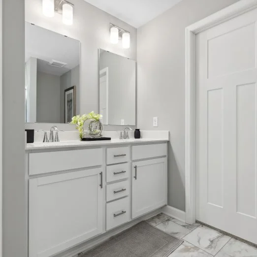 Sequoia Owners Bathroom
