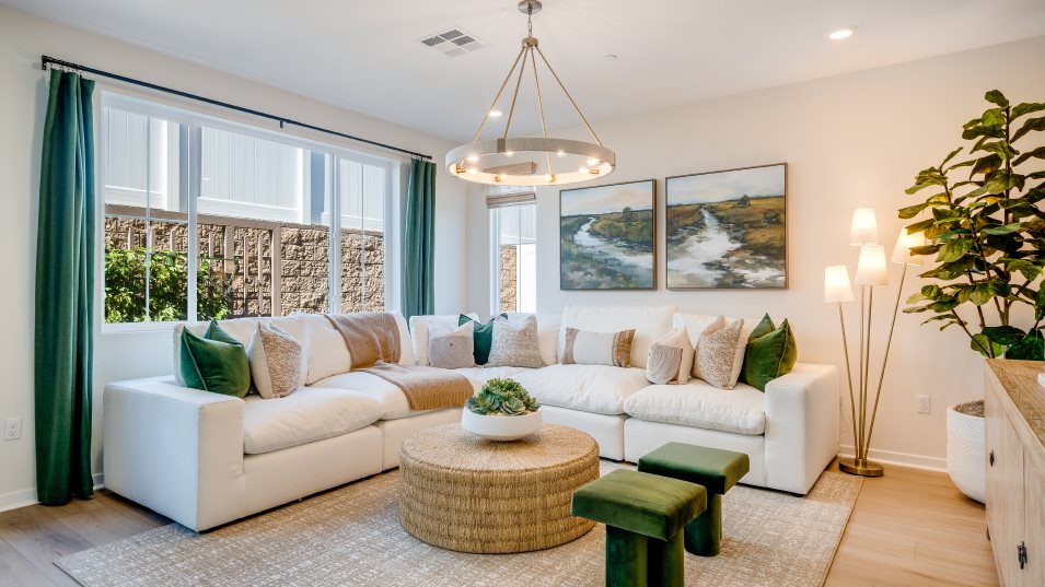 Marquise Sunstone Res 3 great room