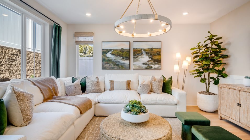 Marquise Sunstone Res 3 great room