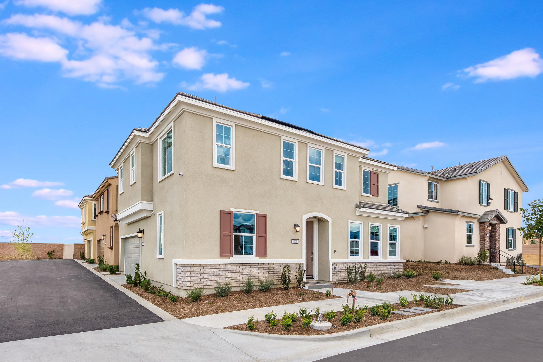 Runway Renaissance Res3 Exterior 2of2