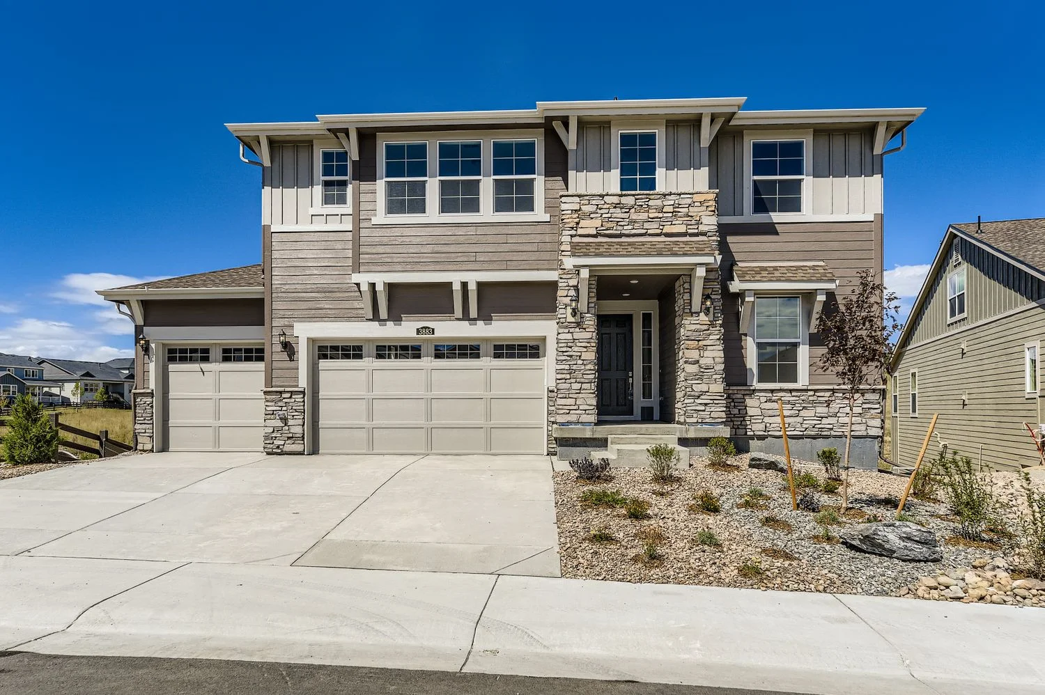 3883 Buttongrass Trail Exterior Front