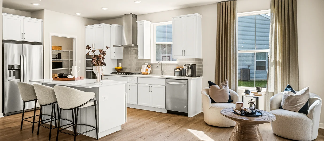 1717 Solano Kitchen 7of9 Base3 5 12 25