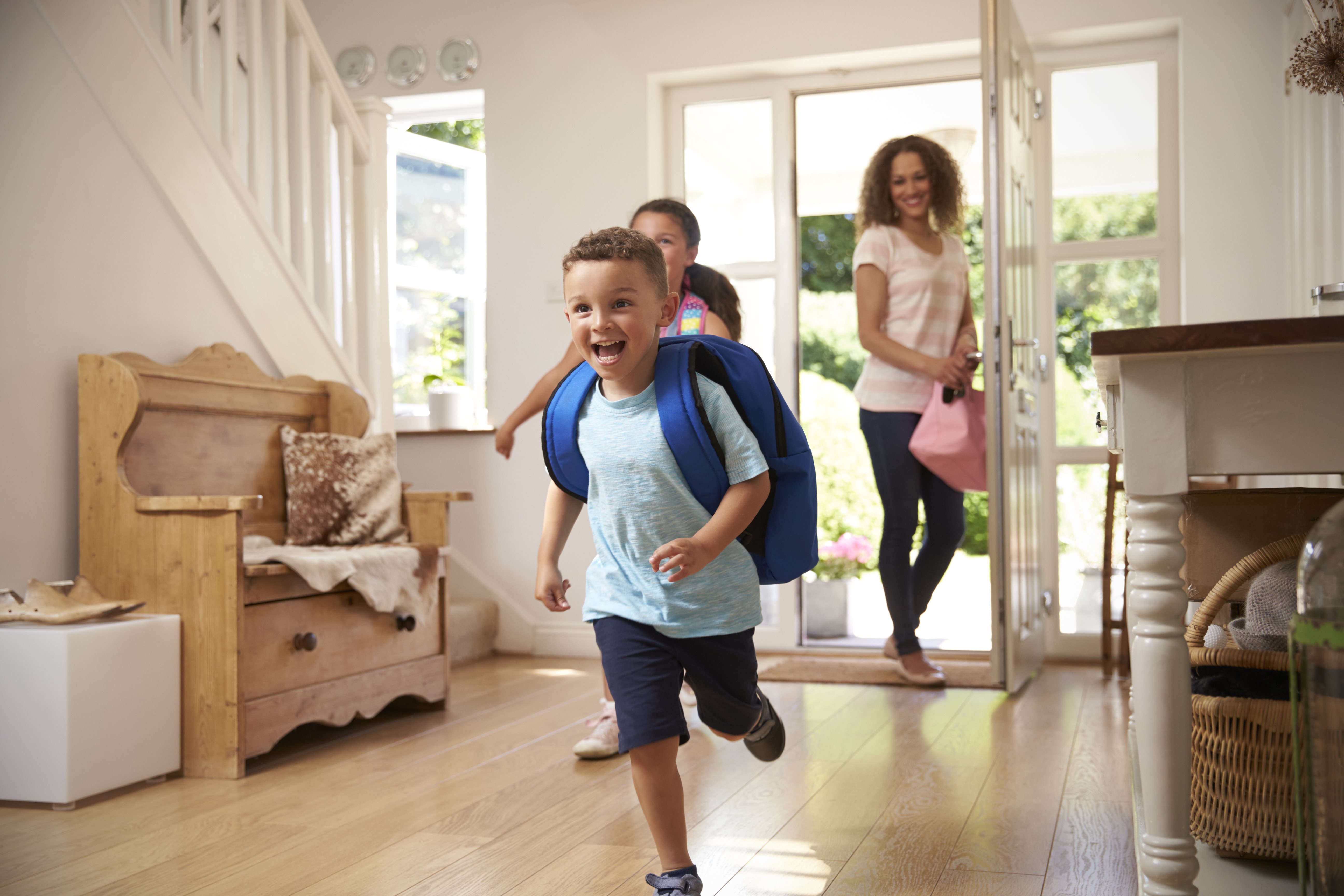 N Pic Mother with Kids Getting Home i Stock 613765450