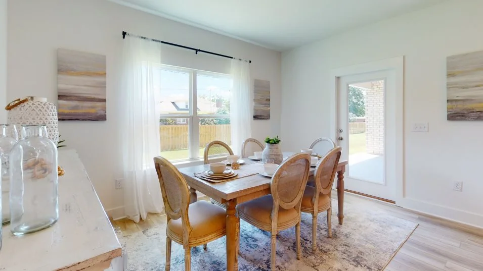 Medallion II Breakfast Room