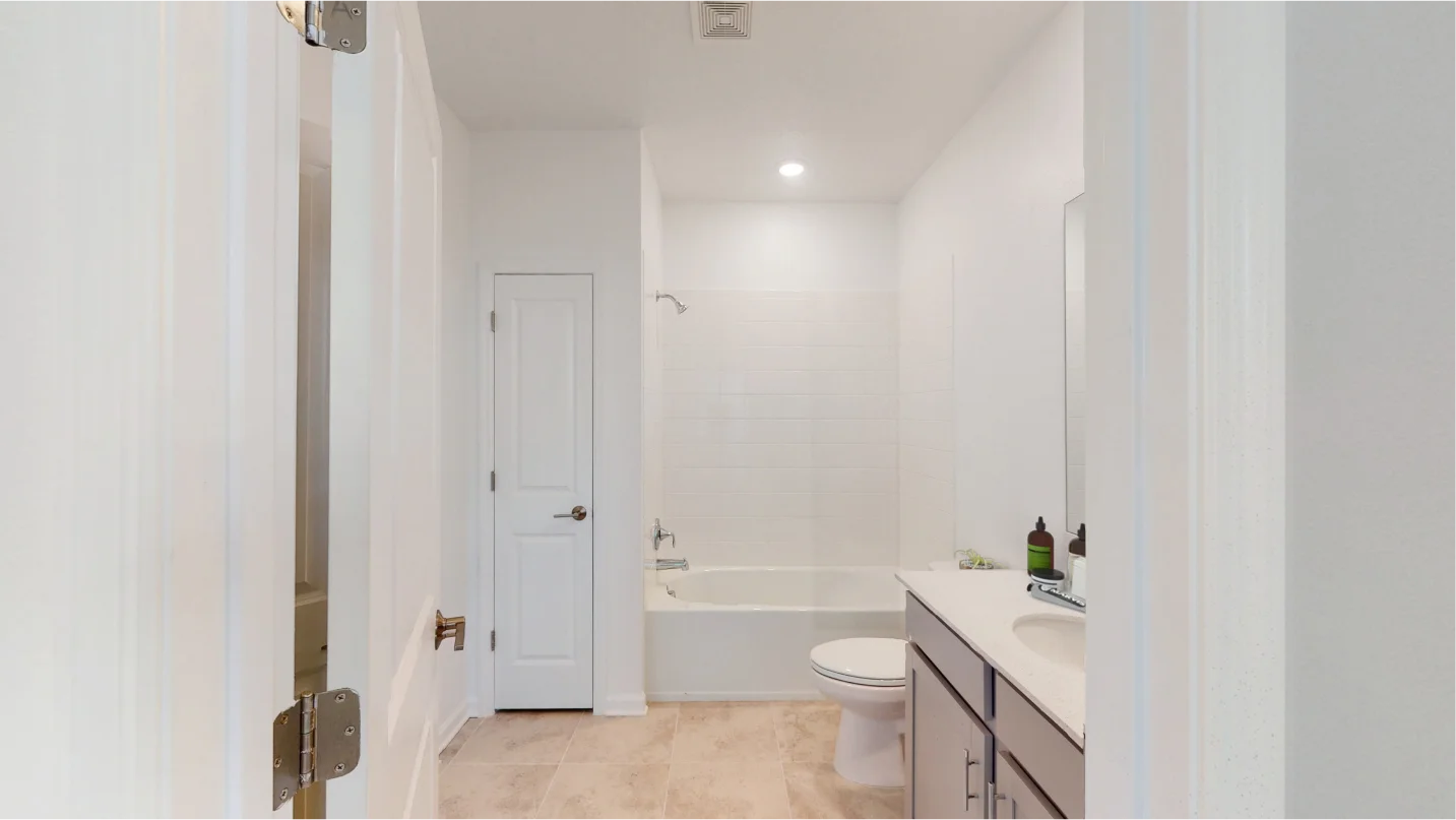 OLH_Bridgewalk_Manors_Autumn_Bathroom2_FL2