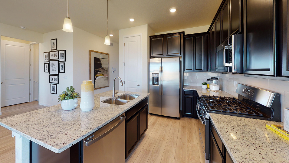 081325 1366 Snowmass Kitchen 2of2 F1