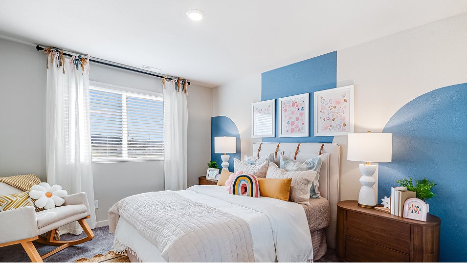Mckenzie Bed3