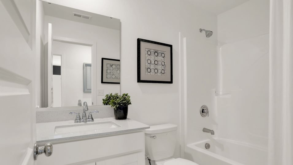 Hansom Bathroom 2