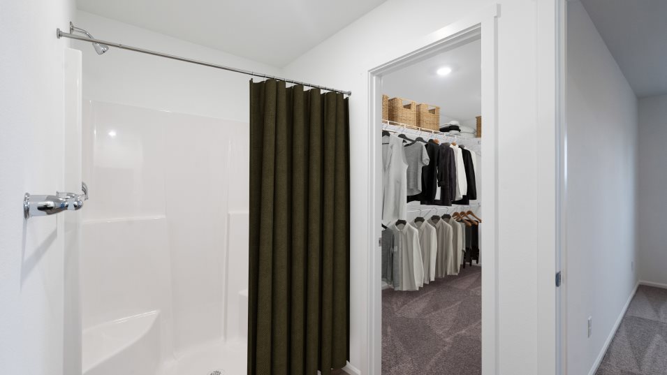 Irving Owner's Suite Bathroom