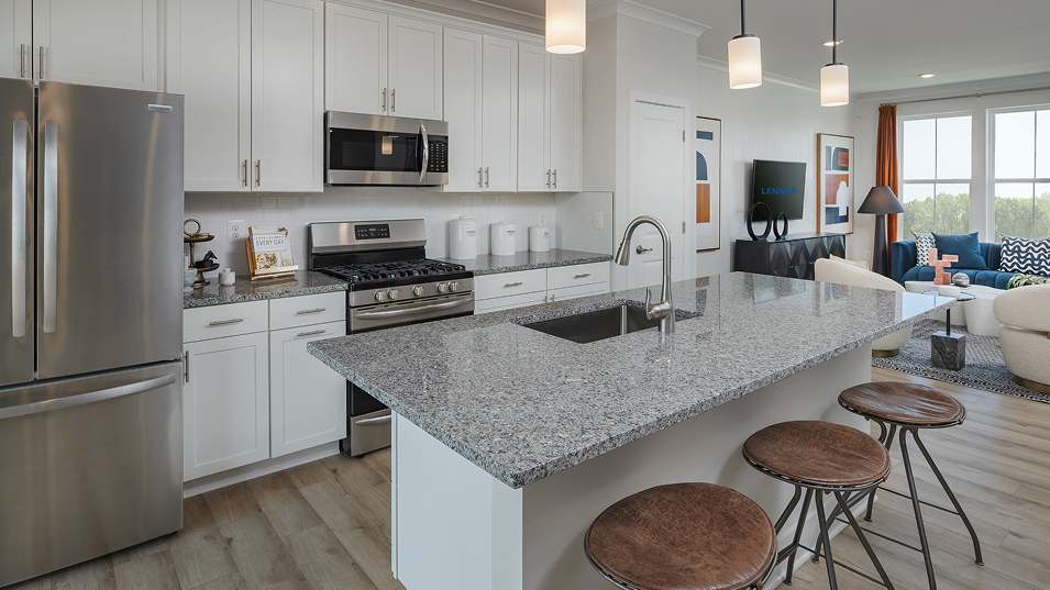 2077 Tydings DG Kitchen 2of2 F2
