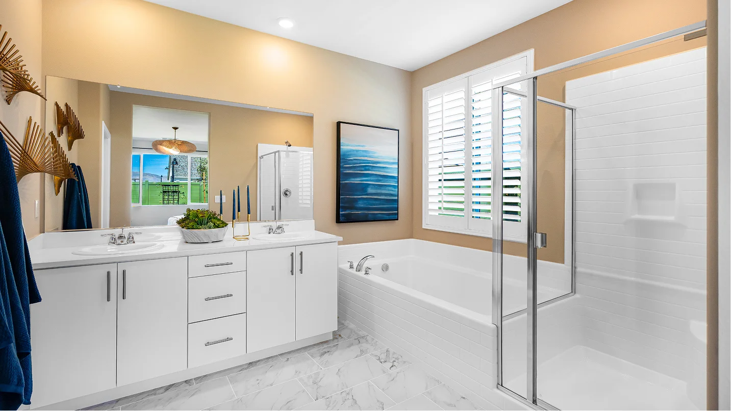 Painted Canyon Silverwood Res2 Owners Bath 1of2