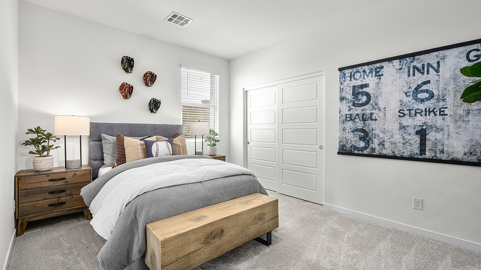 2668 Antoinette Bed3 1of2 F1 Base2