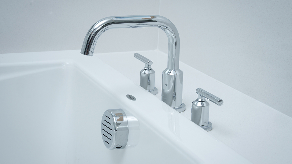 052725 Cascade II Vineyard Parke EI Bath Hardware F1