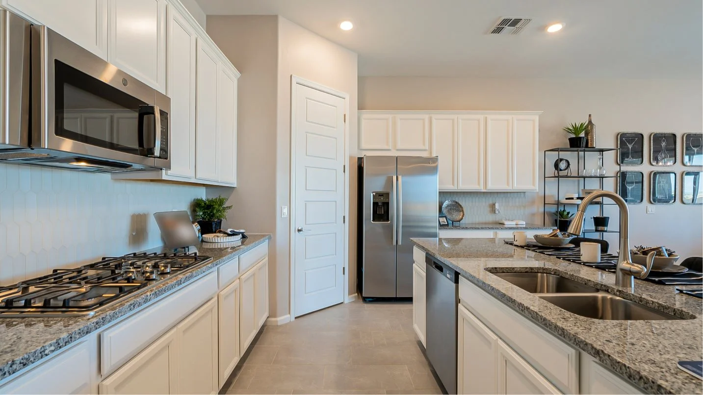 Heartland Gladden Farms Tortolita kitchen