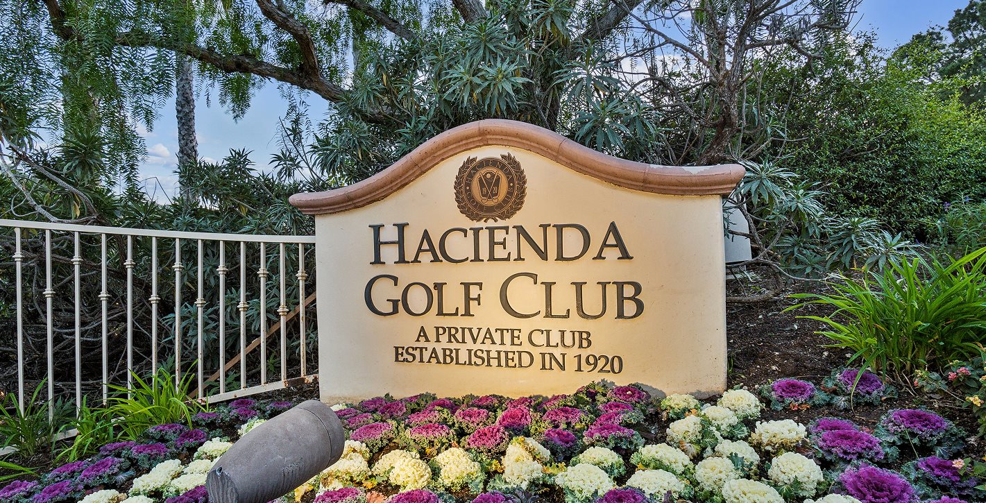 Hacienda Golf Club entry monument