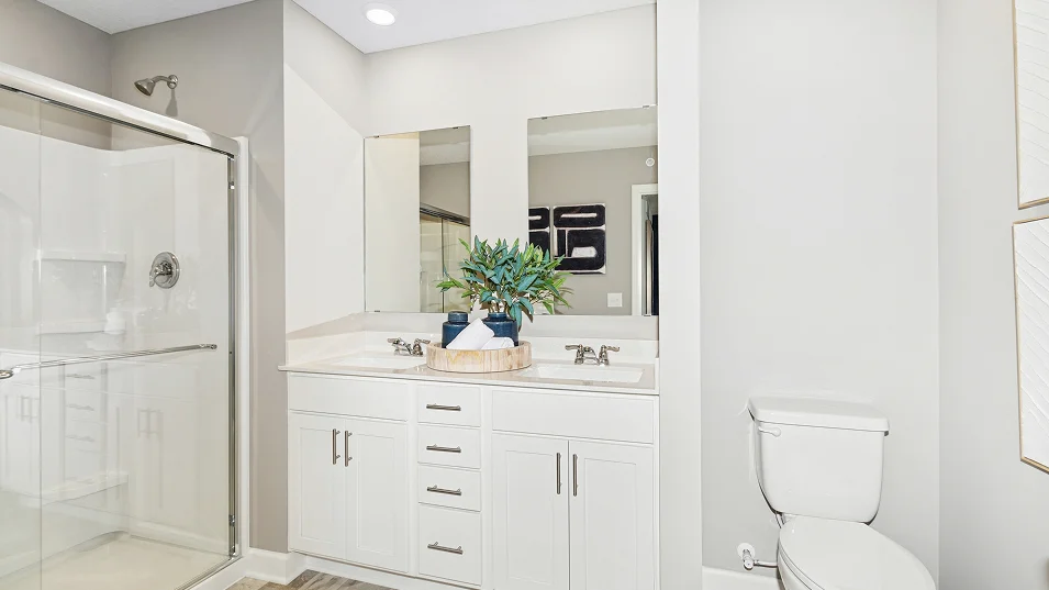 E C08 Raleigh Owners Bath F2 061325