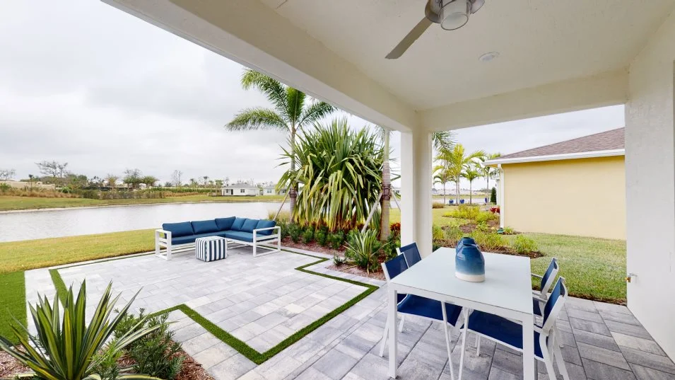 Jacaranda outdoor space