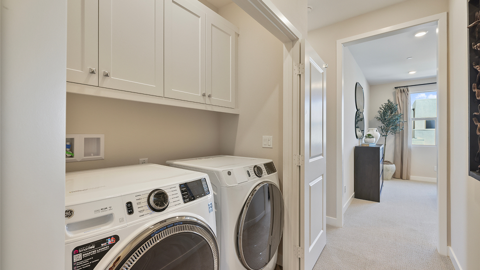 Crest Metro Heights Res2 X Laundry 1of2 F3