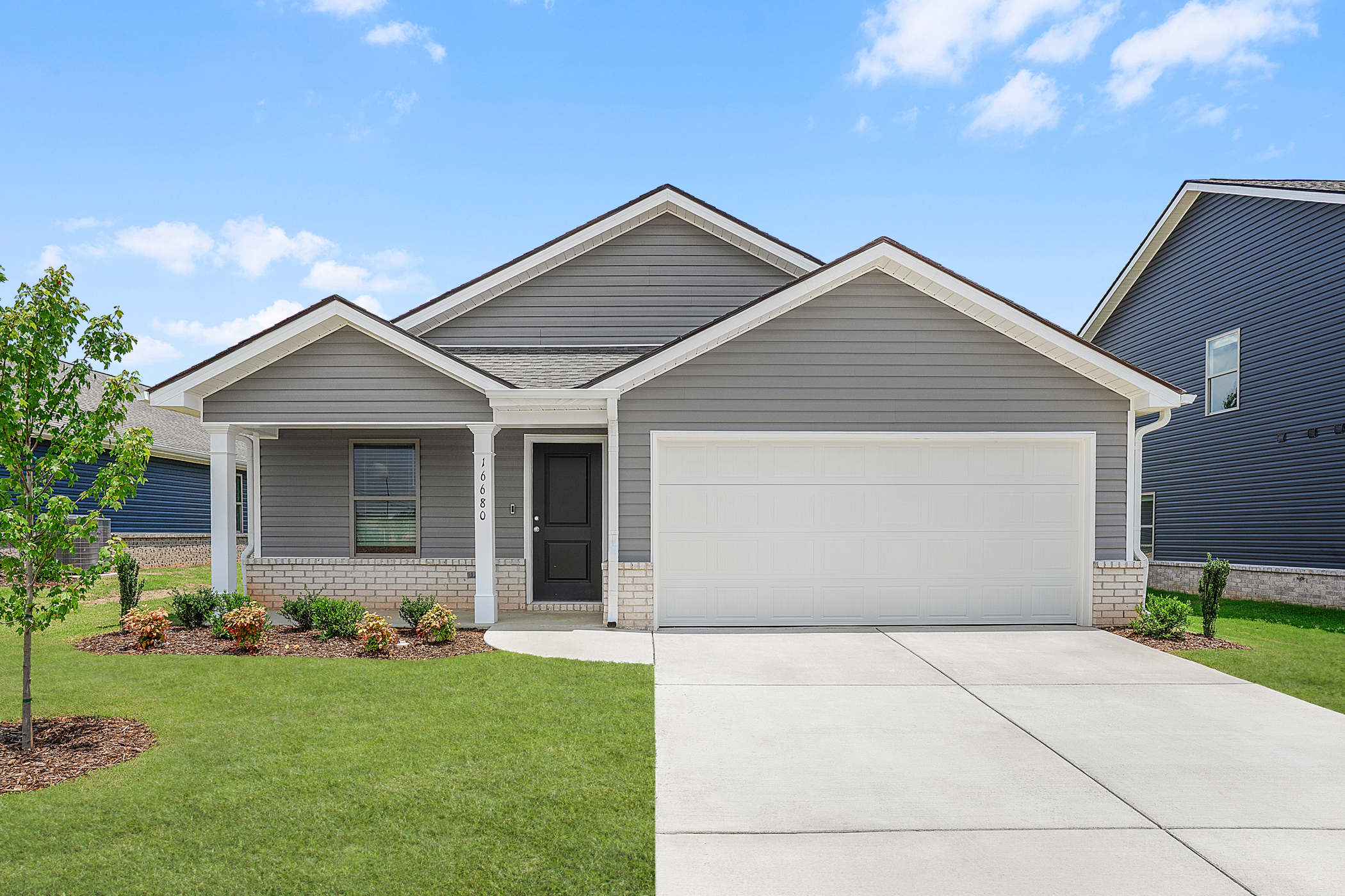 Whisper Woods Ramsey80 Front Exterior