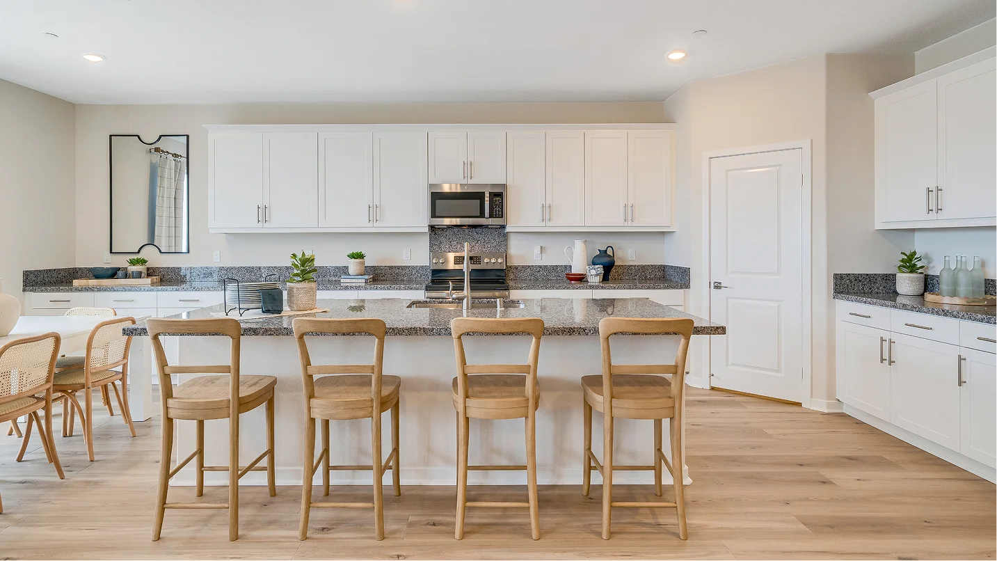 Quartz Trail Res1 Kitchen 1of6 F1