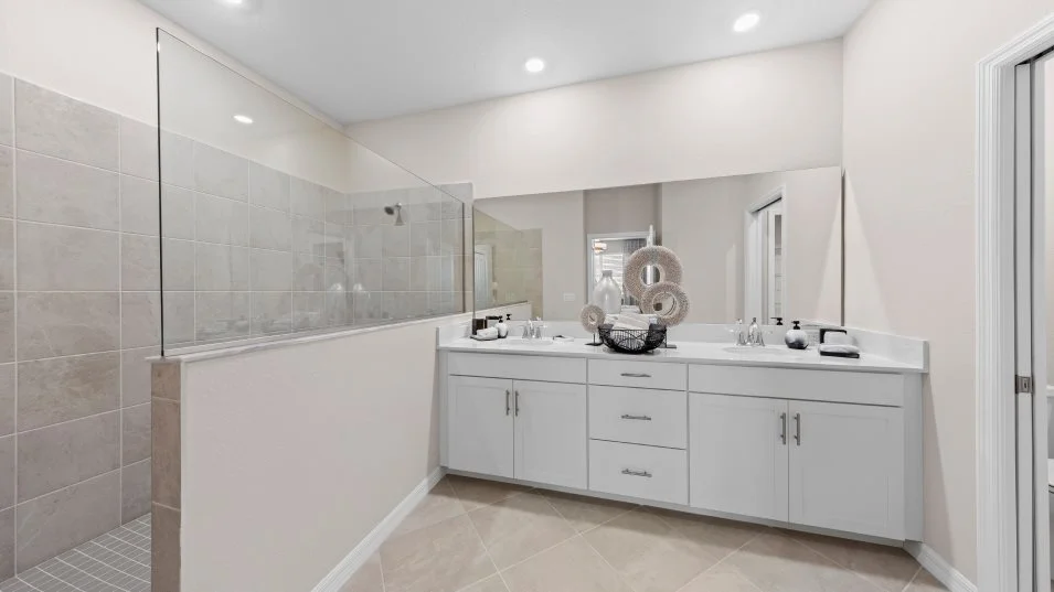 Baycreek owner's suite bathroom