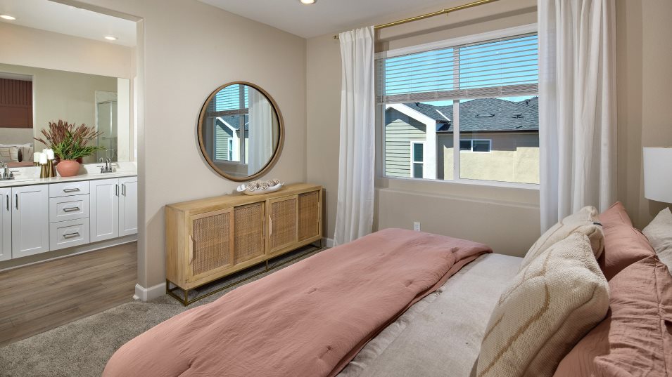 Residence 6 Owner's Suite