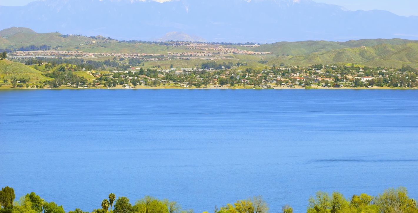 Lake Elsinore in daylight