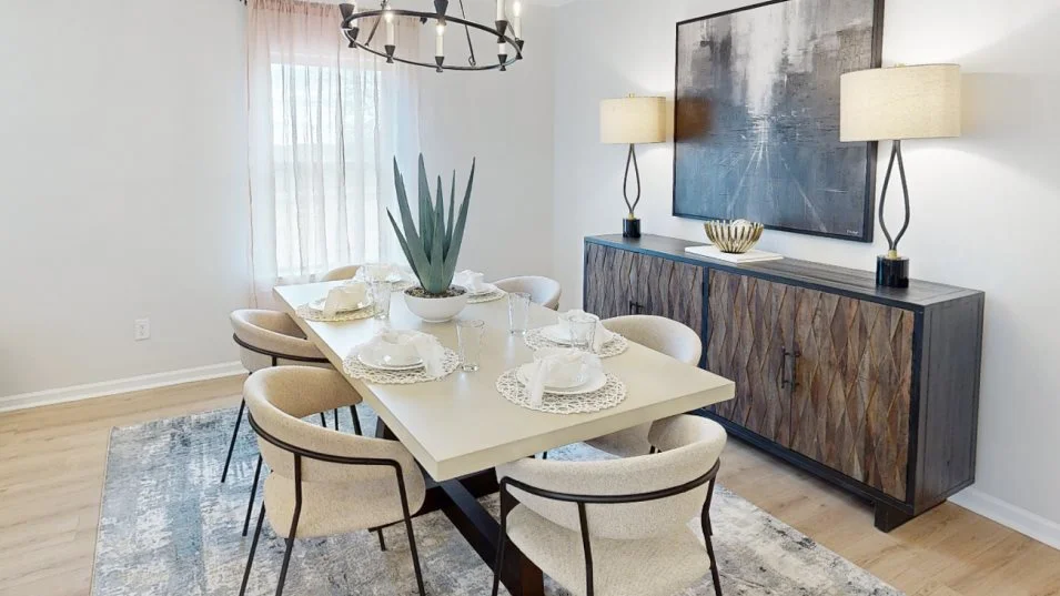 Trevi II dining room