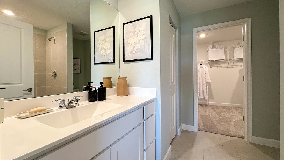 Florida Core N003 Celeste Owners Bath F1 Base6 5 2 25