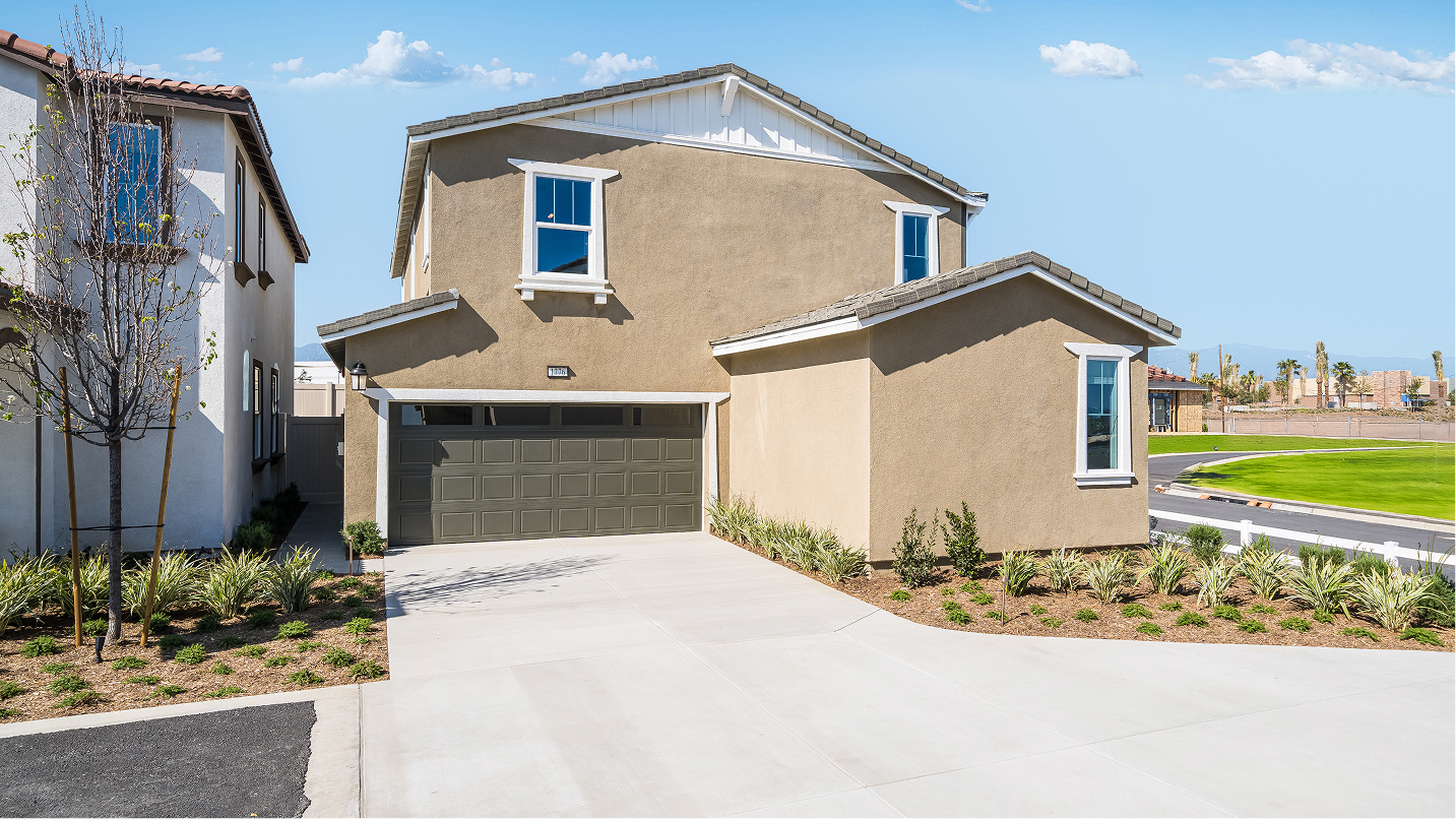 Aviator Renaissance Res2 Exterior 2of2