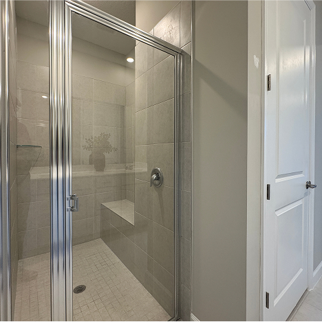 1434 Cosmos Owners Bath 2of2 F1 4 29 25