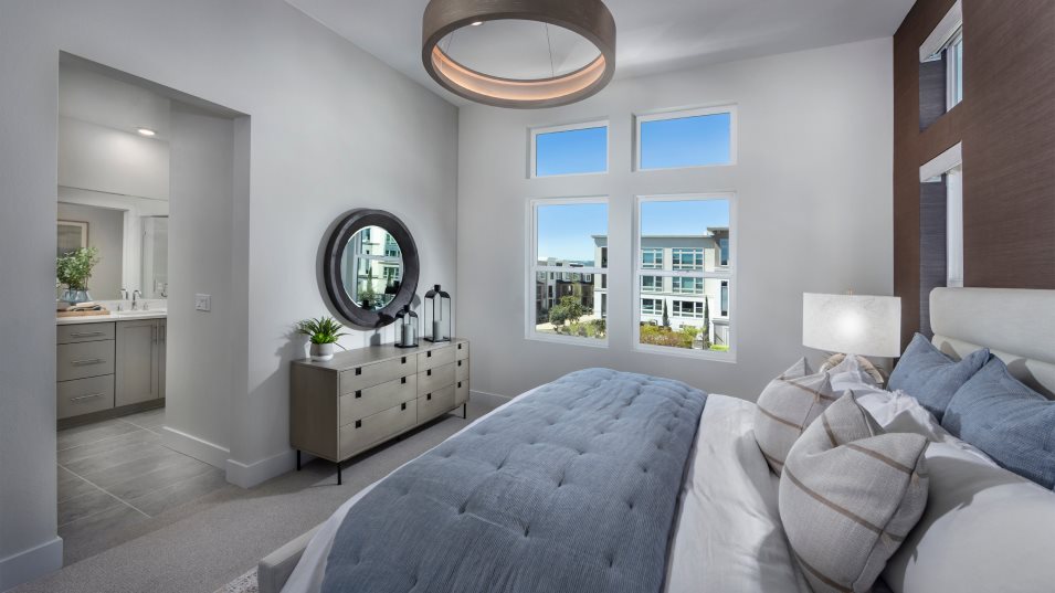 Residence 2 Owner's Suite