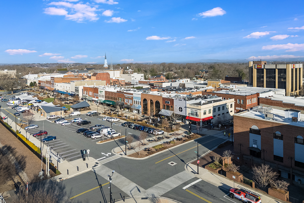 NC Hickory Downtown Hickory 041425