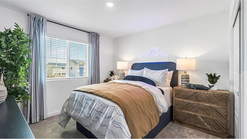 West Core M005 Palma Bed2 1of3 F2