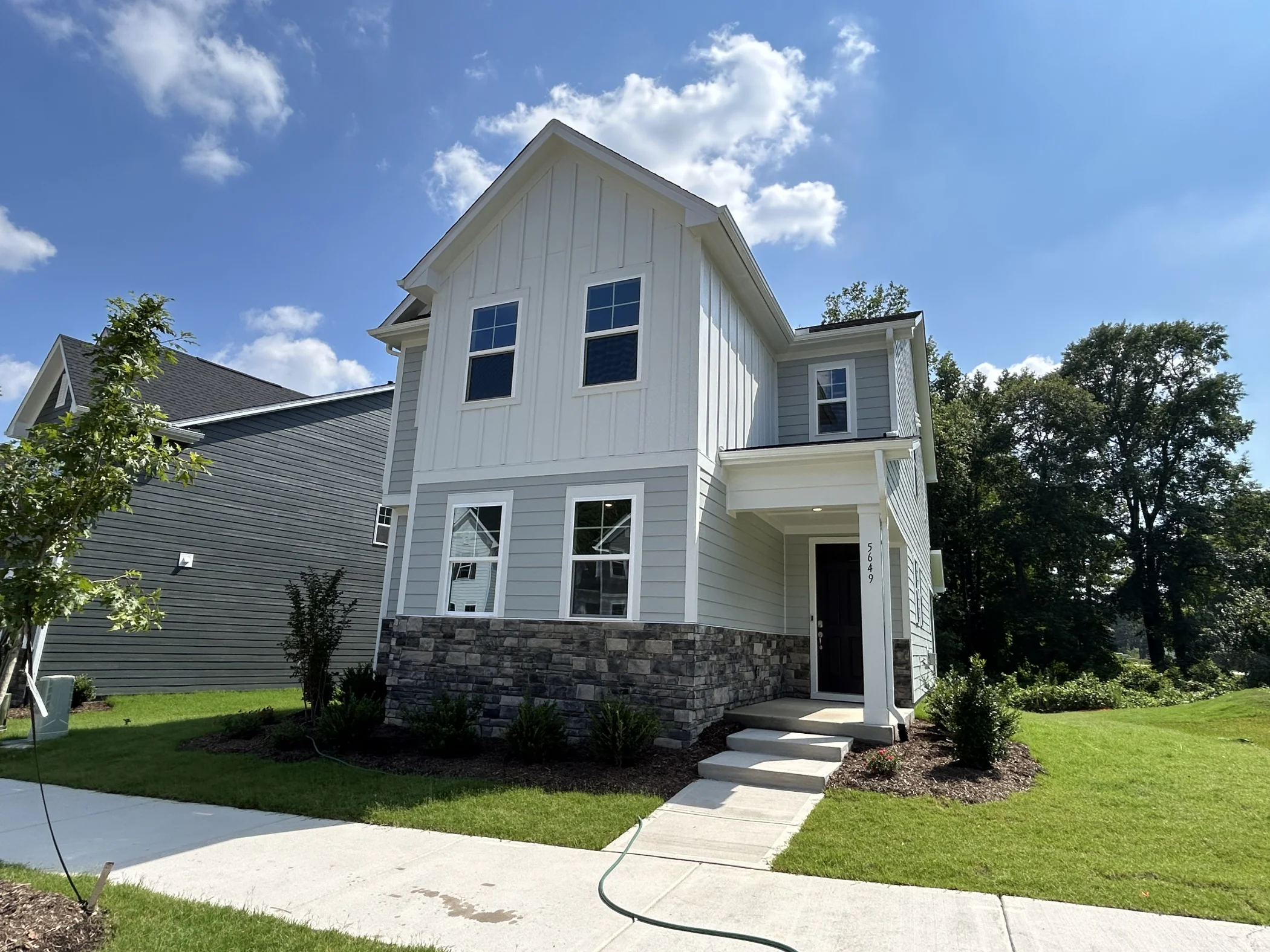 Cayden Cove Waterbury Front 1of3 (1)