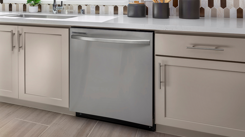 041025 Serenity One Lake Res3 EI Kitchen Dishwasher