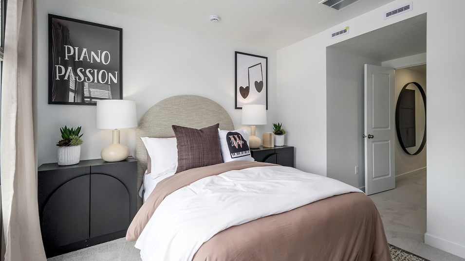 1714 Res M Bed3 F2 Base3