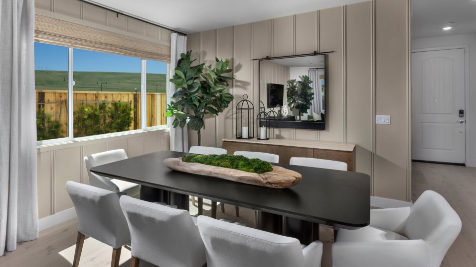 Residence 3 Dining Room