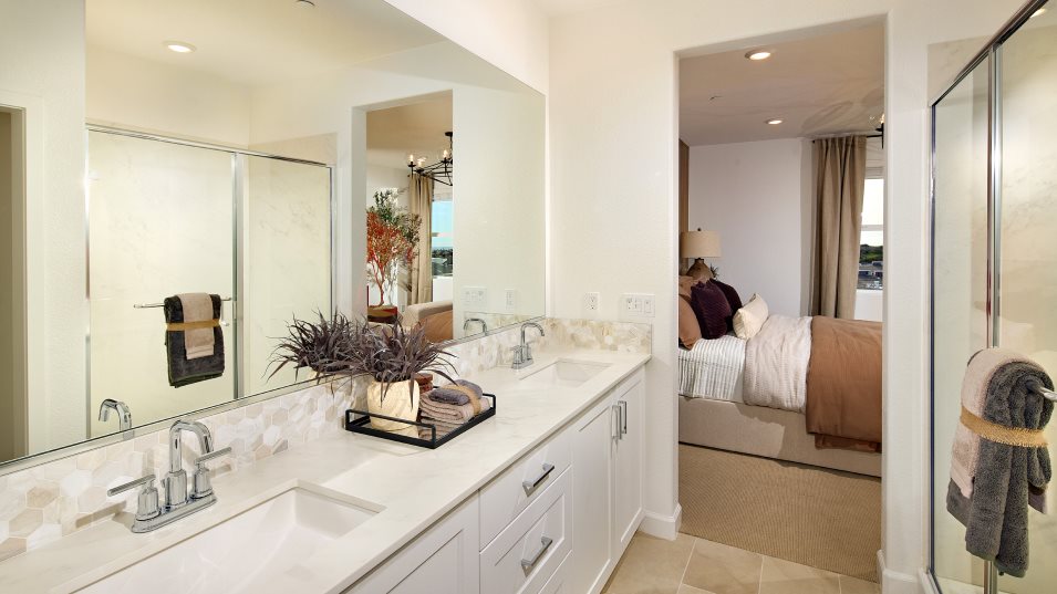 Residence 1 Owner's Suite