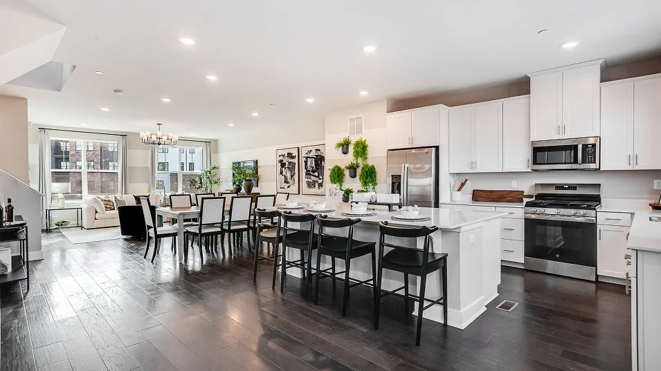 Thompson kitchen