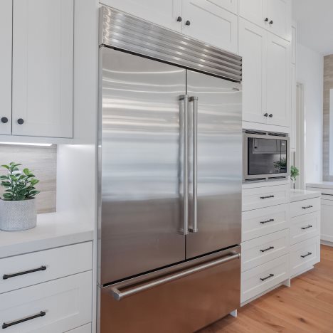 Cielo Vista 3 kitchen fridge